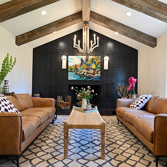 DAL_BargainMansions_E301_ColorWheel_K711_Fireplace_11web