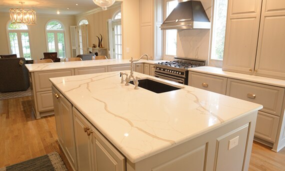 DAL_BargainMansions_Juniper_Kitchen_06_53crop