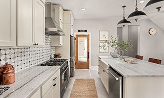 DAL_GoodBones_Bio_53web